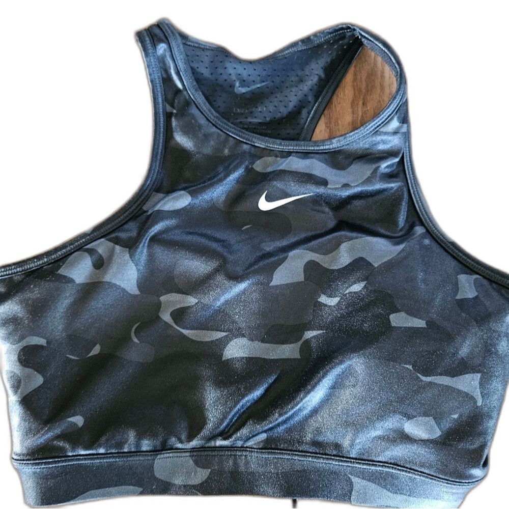Nike Women's Black Camo Athletic Sports Bra Size M Medium Support, Classic Fit‎